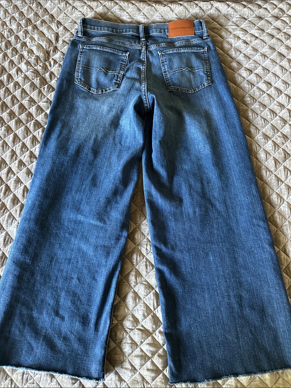Lucky Brand Dark Blue Wide-Leg Jeans with Raw Hem - Picture 4 of 6